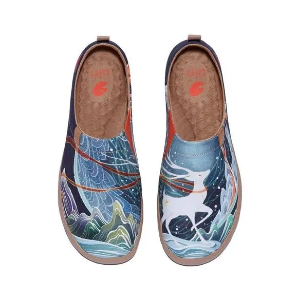 UIN Men's Fashion Sneaker Painted Canvas Slip-On Travel Shoes (Fairy Deer)