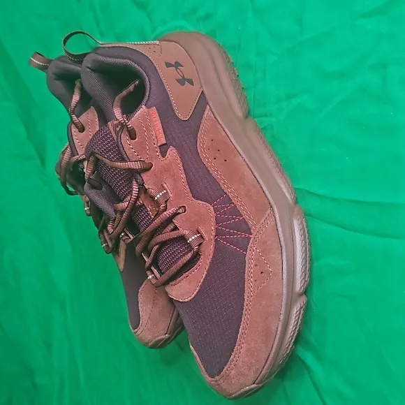 Under Amour Charged Verssert 2 sneakers