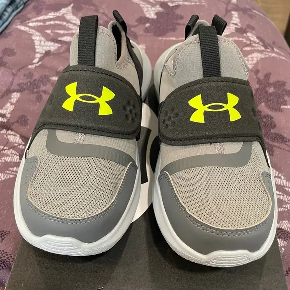 Under Armour RunPlay preschool kids' running shoes