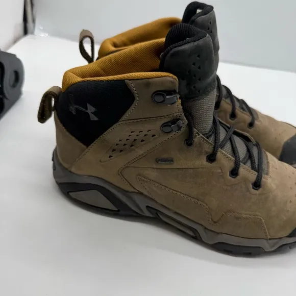 Under Armour Tabor Ridge Mens 8 Hiking Boots Shoes Gore-Tex Leather Hunting GTX