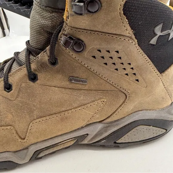 Under Armour Tabor Ridge Mens 8 Hiking Boots Shoes Gore-Tex Leather Hunting GTX