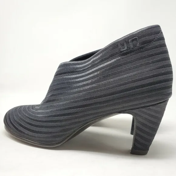 United Nude Fold Mid Shoes Heels Booties Round Toe