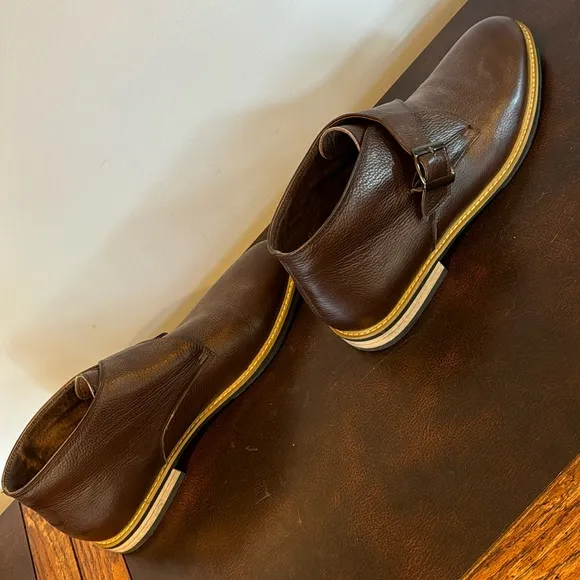 UNWORN - English Laundry Baron leather chukka boots - excellent as new condition