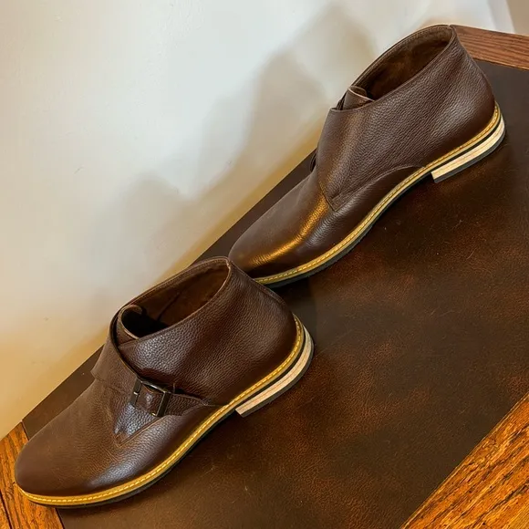 UNWORN - English Laundry Baron leather chukka boots - excellent as new condition