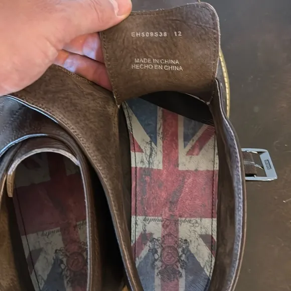 UNWORN - English Laundry Baron leather chukka boots - excellent as new condition