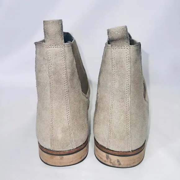 Urban Outfitters UO Chelsea Suede Boots Beige Men's 10