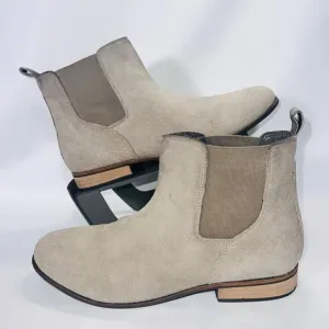 Urban Outfitters UO Chelsea Suede Boots Beige Men's 10