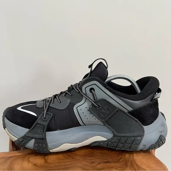 Valentino Black/Grey Fabric and Suede VLTN Wod Low Top Sneakers Size EU 41 US 8