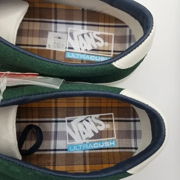 Vans Acer Ni SP Ultracush Dark Green Suede Sneakers NWT Men 9 Women 10.5