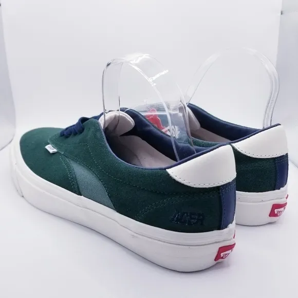 Vans Acer Ni SP Ultracush Dark Green Suede Sneakers NWT Men 9 Women 10.5