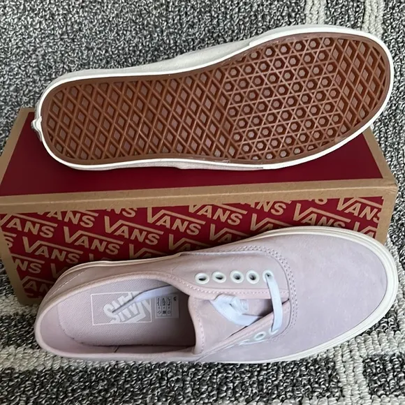 Vans Authentic Pig Suede Orchid Winter White WMNS