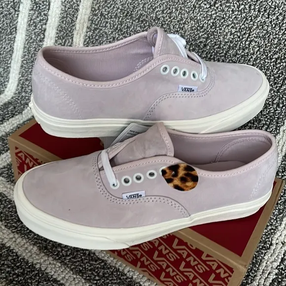 Vans Authentic Pig Suede Orchid Winter White WMNS