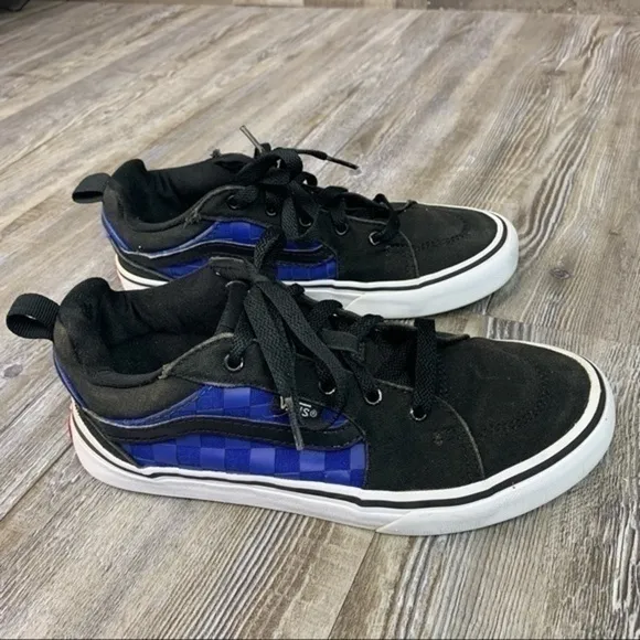 Vans Black Blue Woven Side Suede Sneaker Size 4