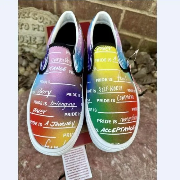 Vans Classic Pride Rainbow White Womens Canvas Slip-on Shoes Sz 7 Fast Shipping
