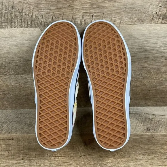 VANS Classic Slip On Get Outdoors Classic White Canvas Shoes Womens 9.5 NEW