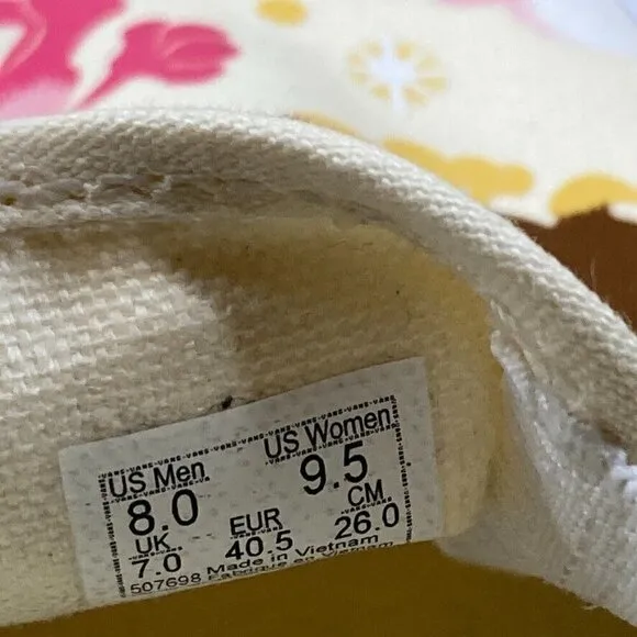 VANS Classic Slip On Get Outdoors Classic White Canvas Shoes Womens 9.5 NEW
