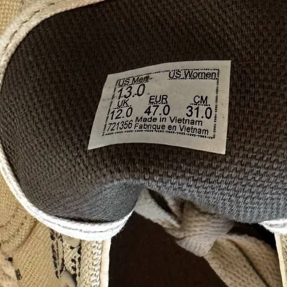 Vans Cream Graphic Lace Up Sneakers Size 13 - NWT and Box