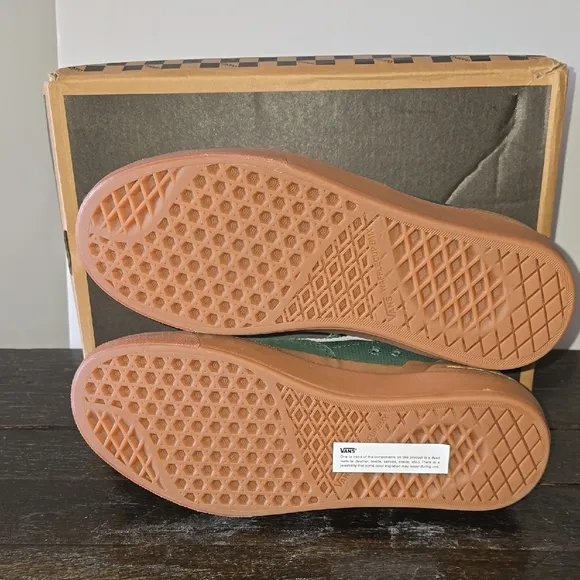 Vans Green Suede Sneakersgum Bottoms**