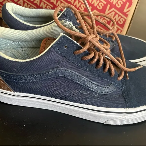 Vans Men's Blue and Brown Sneakers size 6.5 Men / 8.0 Women