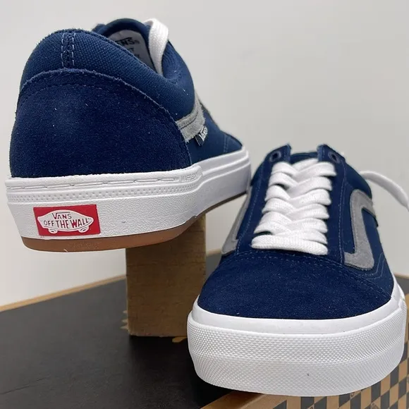 Vans Men’s Blue and White Sneakers Bmx Old SkoolNavy/WhiteVN0005UZNAV