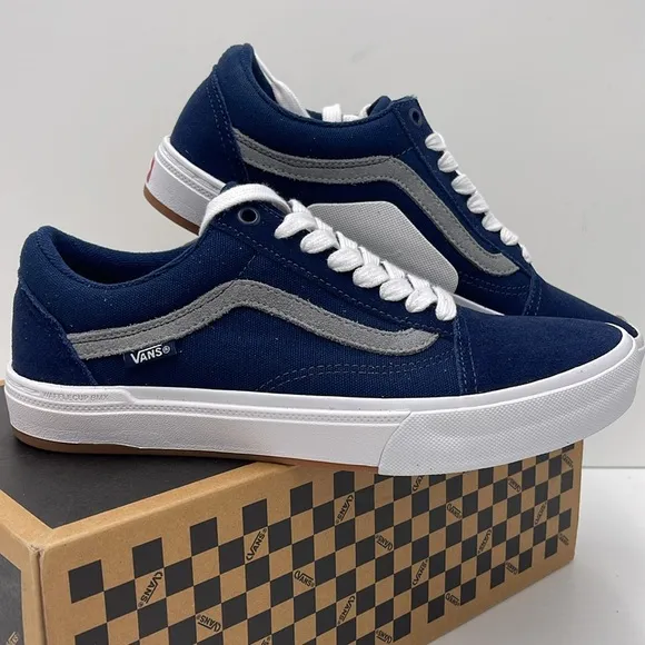 Vans Men’s Blue and White Sneakers Bmx Old SkoolNavy/WhiteVN0005UZNAV