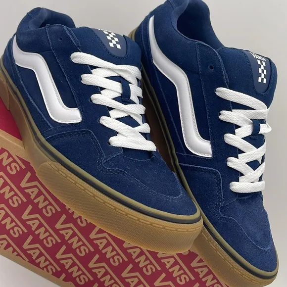 Vans Men’s Caldrone Suede Dress Blues/GumVN0A5JM2FS1 Sneakers