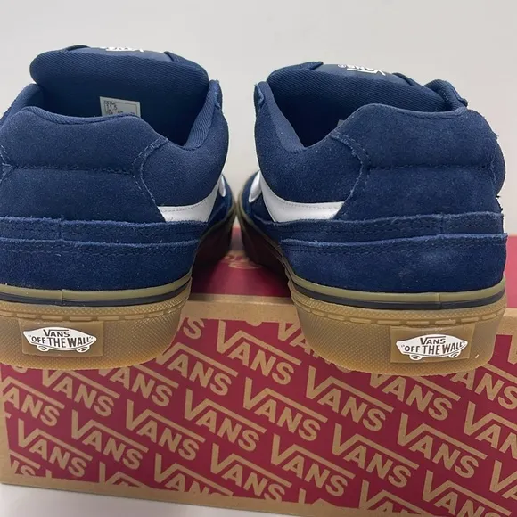 Vans Men’s Caldrone Suede Dress Blues/GumVN0A5JM2FS1 Sneakers