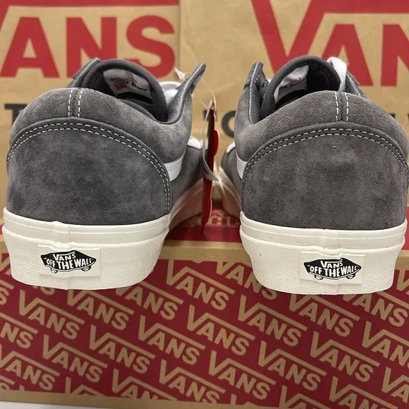 Vans Men’s Old Skool(Pig Suede) Rabbit/Snow WhiteVN0A5KRF888 Sneakers
