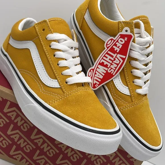 Vans Men’s Yellow Suede Sneakers Old SkoolColor Theory Golden YelloVN0A5KRSF3X