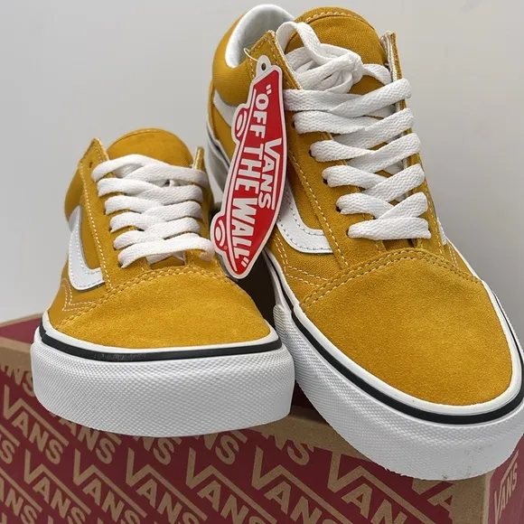 Vans Men’s Yellow Suede Sneakers Old SkoolColor Theory Golden YelloVN0A5KRSF3X