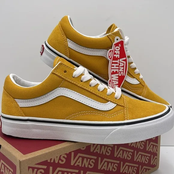 Vans Men’s Yellow Suede Sneakers Old SkoolColor Theory Golden YelloVN0A5KRSF3X