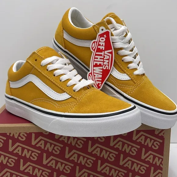 Vans Men’s Yellow Suede Sneakers Old SkoolColor Theory Golden YelloVN0A5KRSF3X