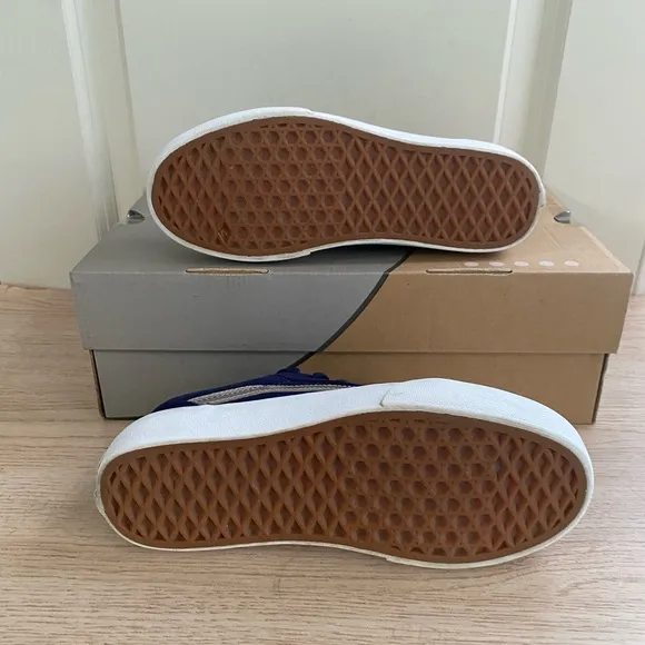 Vans Metallic Navy/Silver Platform Sneakers Casual Shoes - 4.5 Y- 6 W