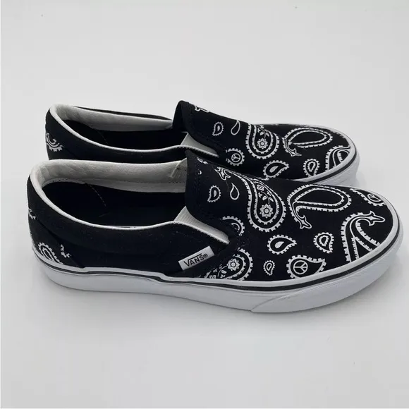 Vans Off The Wall Peace Paisley Print Classic Unisex Slip On Sneakers Shoes NWT