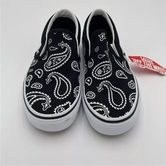 Vans Off The Wall Peace Paisley Print Classic Unisex Slip On Sneakers Shoes NWT