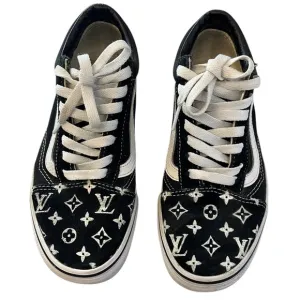Vans Old Skool Shoes Black and White Sneakers, Size 7