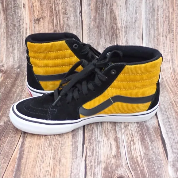 Vans Pro-Classics Hi Top Skateboard Men's/ Youth Size 6.5 Women's Size 8