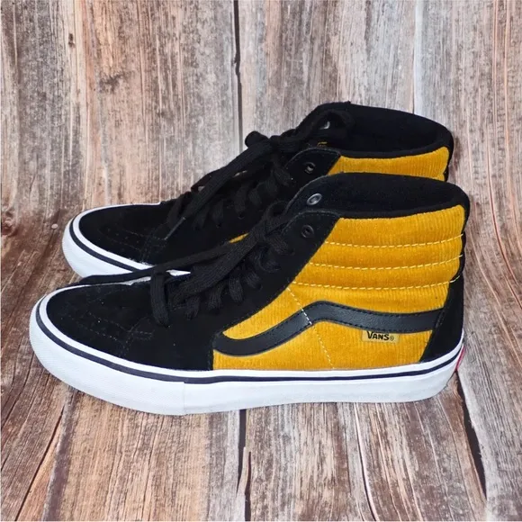 Vans Pro-Classics Hi Top Skateboard Men's/ Youth Size 6.5 Women's Size 8
