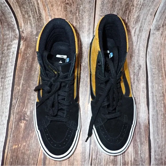 Vans Pro-Classics Hi Top Skateboard Men's/ Youth Size 6.5 Women's Size 8