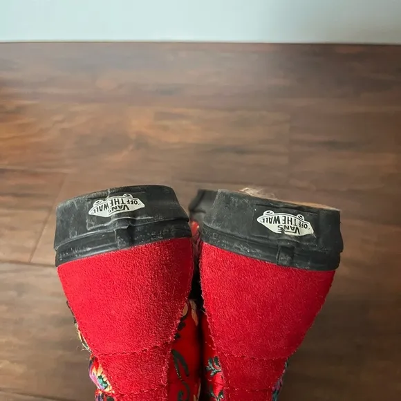 Vans SK8 Festival Satin Red &amp; Black embroidered-Men’s size 5, Women’s size 6.5