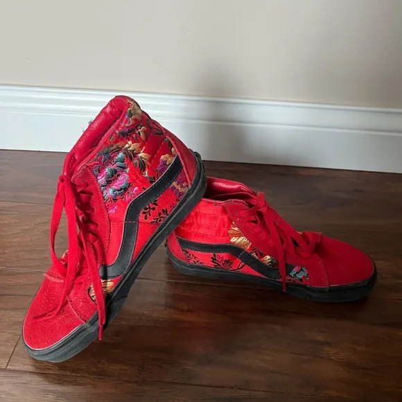 Vans SK8 Festival Satin Red &amp; Black embroidered-Men’s size 5, Women’s size 6.5