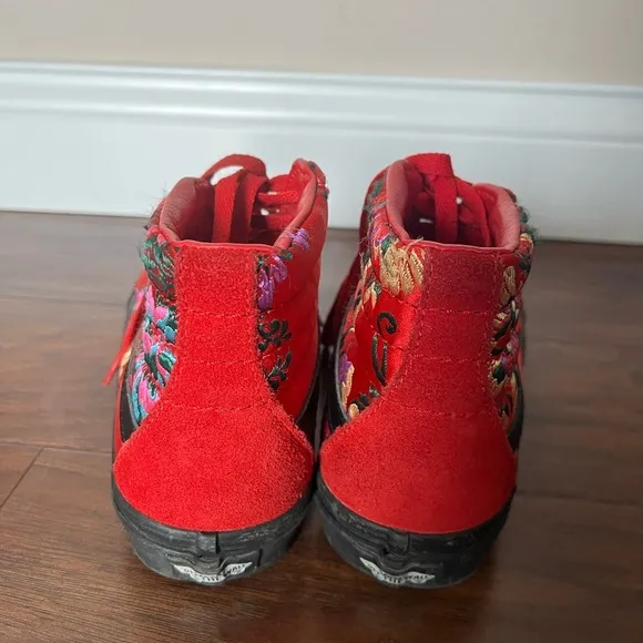 Vans SK8 Festival Satin Red &amp; Black embroidered-Men’s size 5, Women’s size 6.5