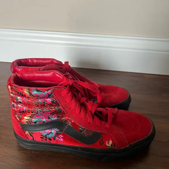 Vans SK8 Festival Satin Red &amp; Black embroidered-Men’s size 5, Women’s size 6.5