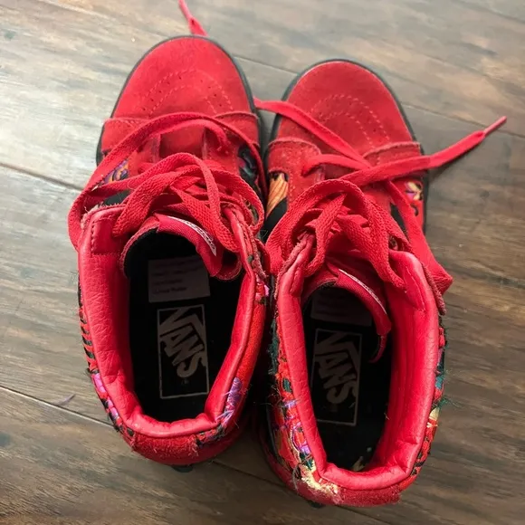 Vans SK8 Festival Satin Red &amp; Black embroidered-Men’s size 5, Women’s size 6.5