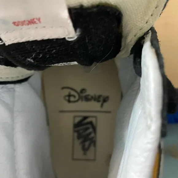 Vans SK8 Hi Disney Mickey and Friends Sneakers Men’s Size 9.5 M