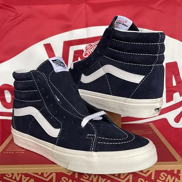 Vans Sk8-Hi(Pig Suede)Parisian Night/Snow WhiteVNOA32QG9G5WMNS sneakers