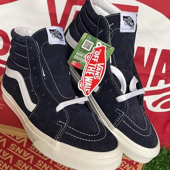Vans Sk8-Hi(Pig Suede)Parisian Night/Snow WhiteVNOA32QG9G5WMNS sneakers