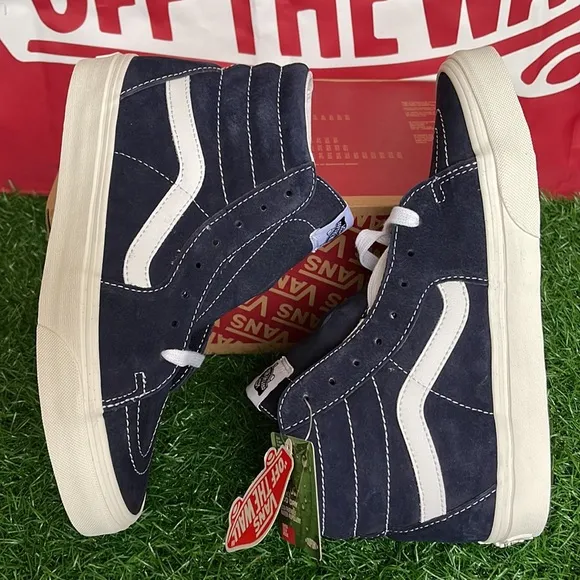 Vans Sk8-Hi(Pig Suede)Parisian Night/Snow WhiteVNOA32QG9G5WMNS sneakers