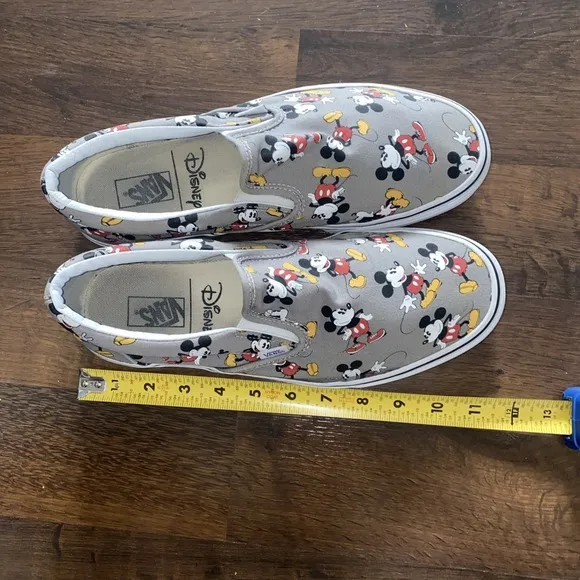 Vans Slip On X Disney Mickey Mouse Size M11/W12.5 Slip On Gray Shoes Sneakers