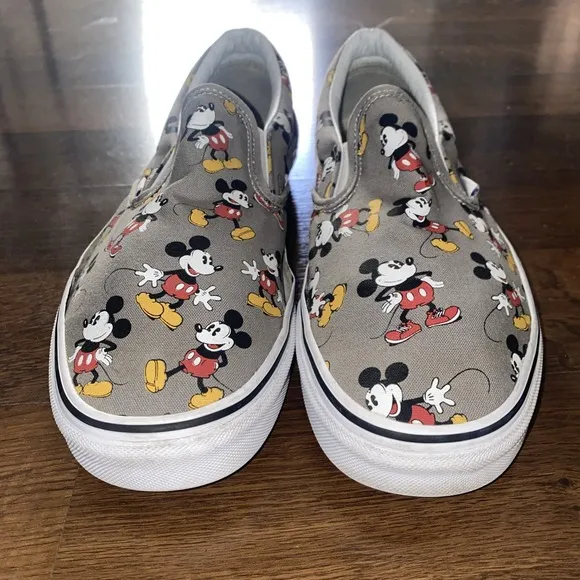 Vans Slip On X Disney Mickey Mouse Size M11/W12.5 Slip On Gray Shoes Sneakers
